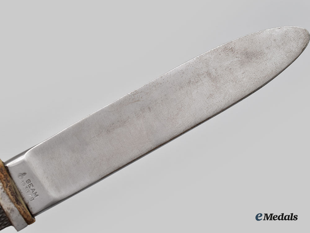 spain,_spanish_state._a_falange_youth_knife,_by_seam_l22_mnc5090_535_1