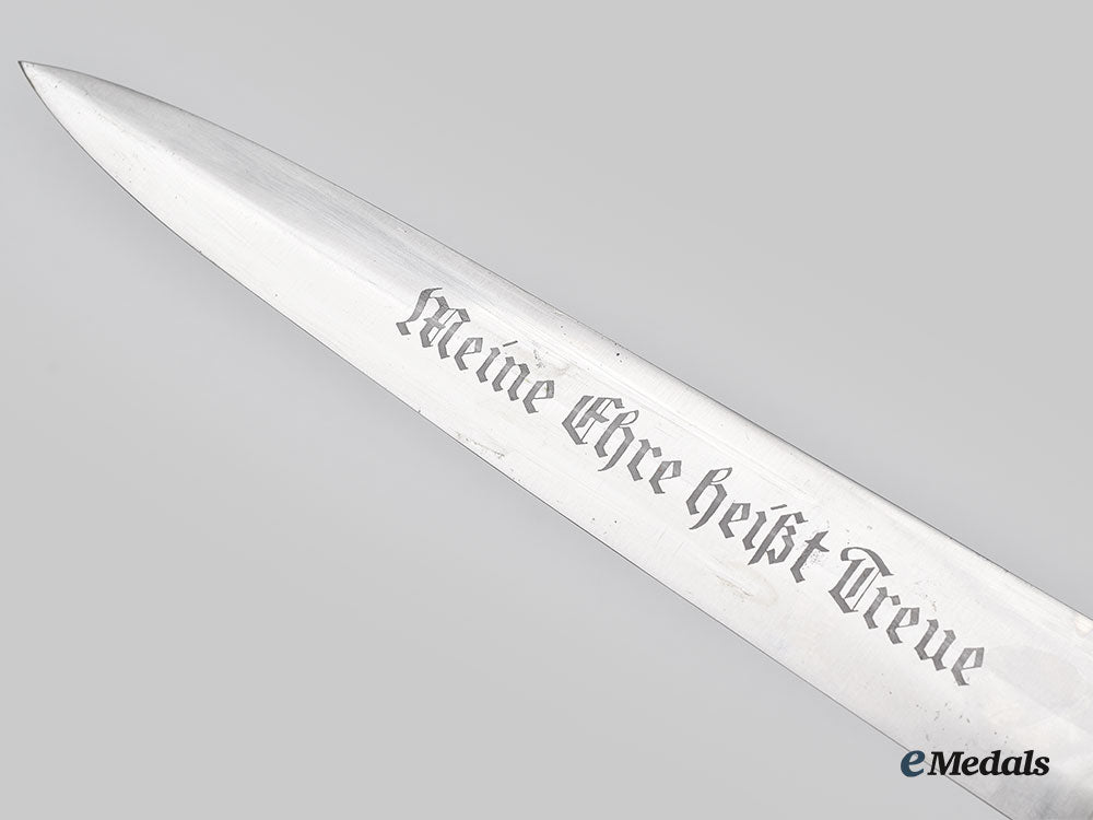 germany,_ss._a_model1936_chained_service_dagger,_owner-_attributed_example_l22_mnc5101_541_1