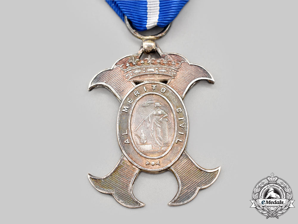 spain,_fascist_state._an_order_of_civil_merit,_silver_cross_l22_mnc5183_490_1