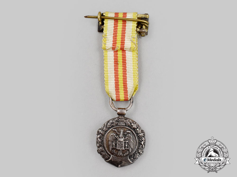 spain,_facist_state._a_miniature_military_medal,_c.1938_l22_mnc5196_784_1_1