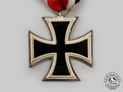 germany,_wehrmacht._a_mint1939_iron_cross_ii_class,_by_hermann_aurich_l22_mnc5208_928