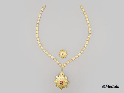 cambodia,_kingdom(_post1993)._medal_of_national_merit,_collar_chain_with_pendant,_modern_issue_l22_mnc5214_695