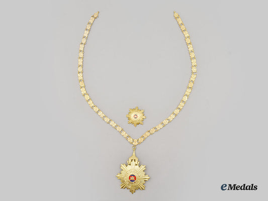 cambodia,_kingdom(_post1993)._medal_of_national_merit,_collar_chain_with_pendant,_modern_issue_l22_mnc5214_695