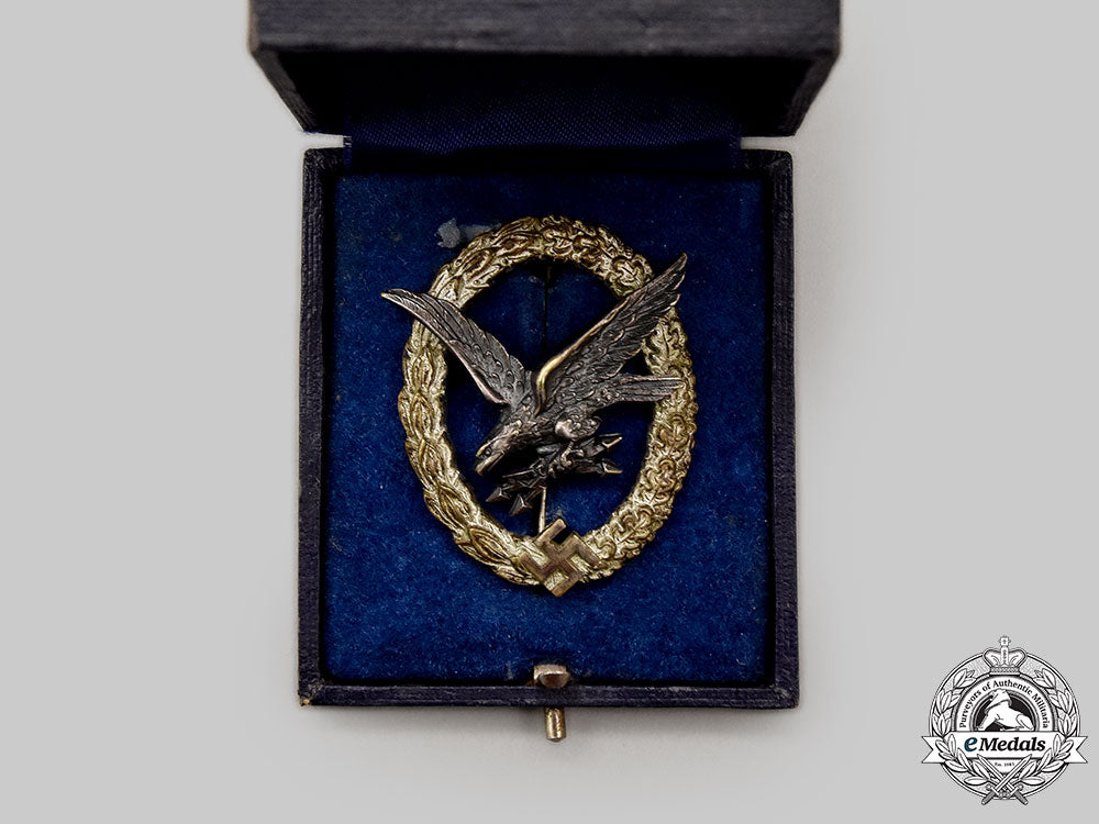 germany,_luftwaffe._a_radio_operator_and_air_gunner_badge_with_case,_by_c.e._juncker_l22_mnc5230_939
