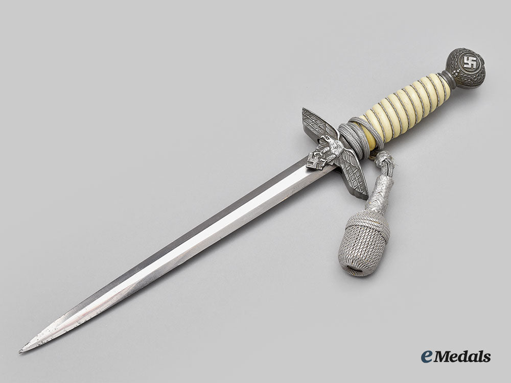 germany,_luftwaffe._an_officer’s_dress_dagger,_with_hanger,_by_weyersberg,_kirschbaum&_cie_l22_mnc5246_599