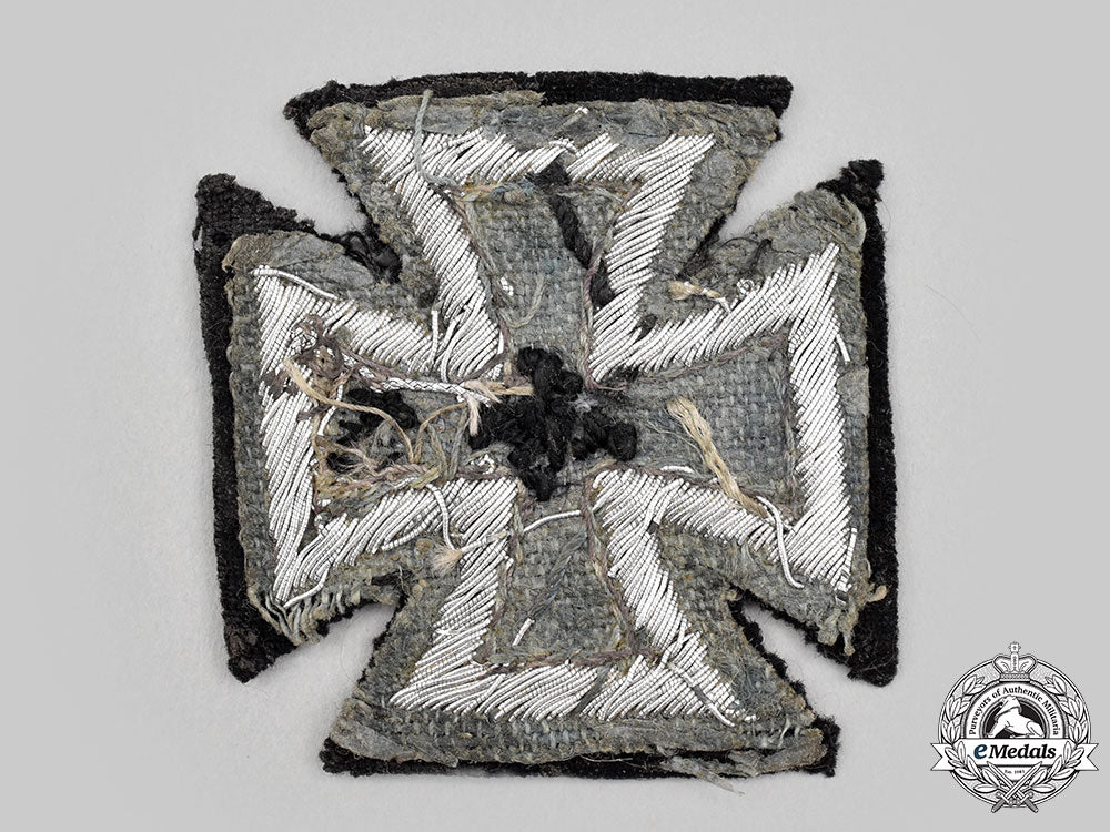 germany,_wehrmacht._a_rare1939_iron_cross_i_class,_cloth_version,_with_dietrich_maerz_certification_l22_mnc5249_483_1