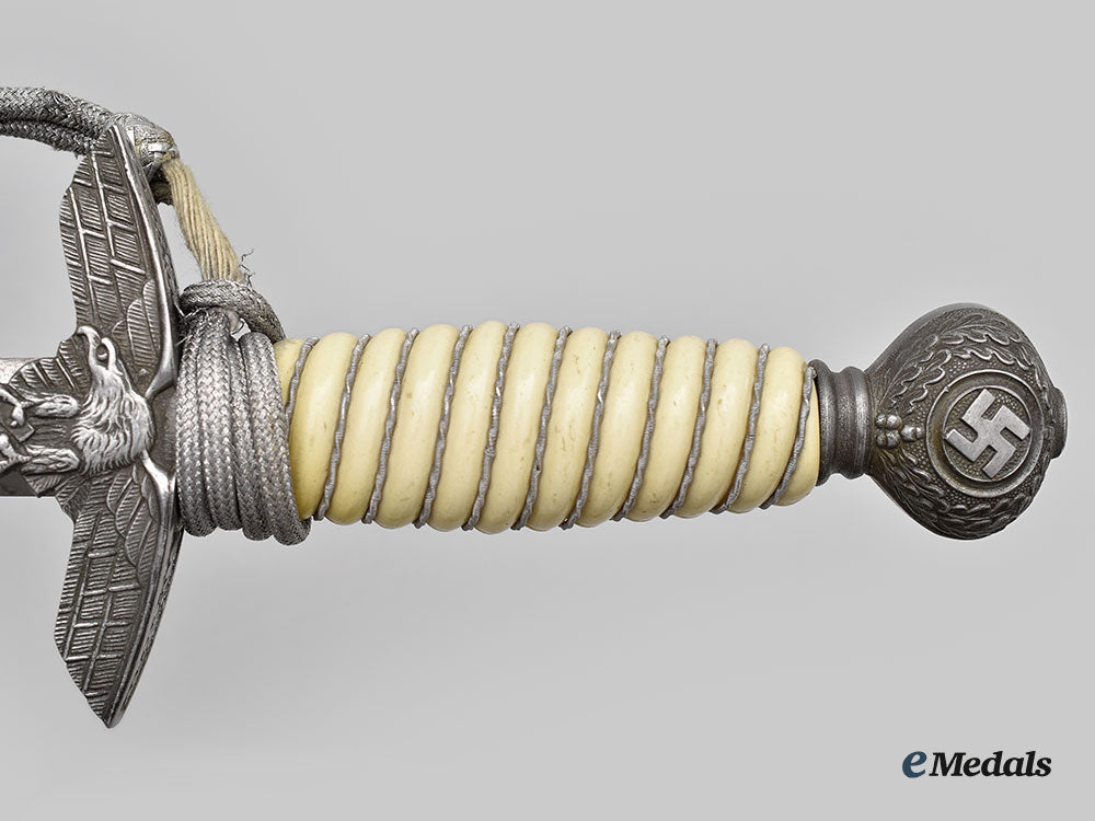 germany,_luftwaffe._an_officer’s_dress_dagger,_with_hanger,_by_weyersberg,_kirschbaum&_cie_l22_mnc5251_603