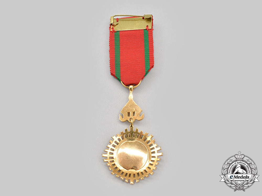 cambodia,_modern_kingdom._a_royal_order_of_h.m._the_queen_preah_kossomak_nearireath,_officer,_c.2001_l22_mnc5294_544_1