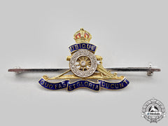 United Kingdom. A Royal Regiment Of Artillery Tie Clip In Gold With Diamonds, C. 1915