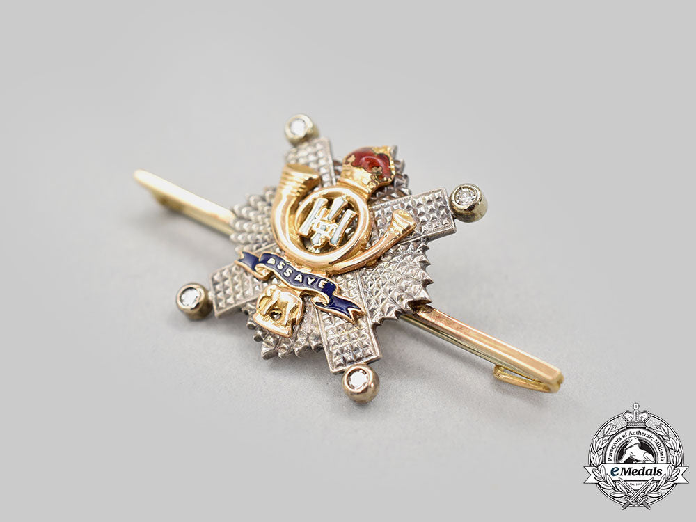 united_kingdom._a_fine_highland_light_infantry_tie_clip_in_gold_with_diamonds_l22_mnc5311_502_1