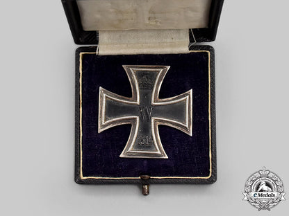 germany,_imperial._a1914_iron_cross_i_class,_with_case,_by_ko_l22_mnc5397_604
