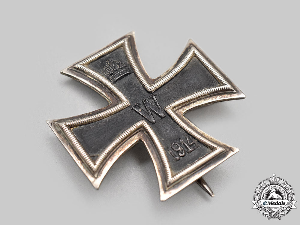 germany,_imperial._a1914_iron_cross_i_class,_with_case,_by_ko_l22_mnc5400_607