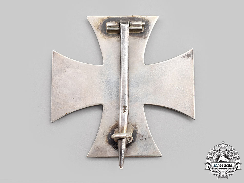germany,_imperial._a1914_iron_cross_i_class,_with_case,_by_ko_l22_mnc5401_606
