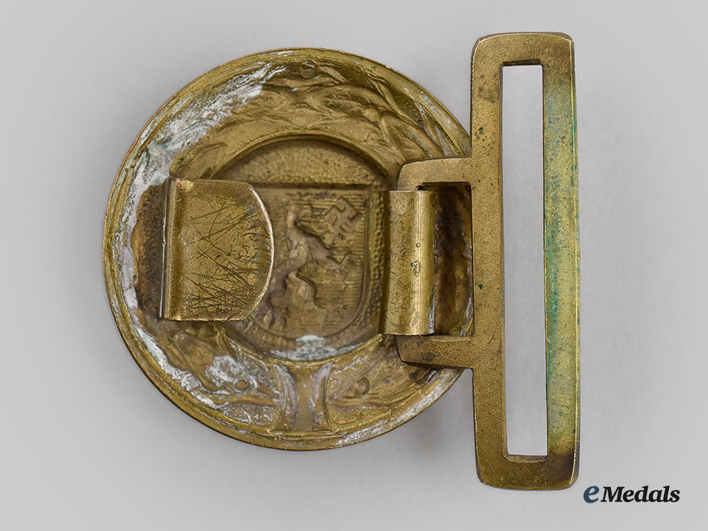 germany,_third_reich._a_pair_of_thüringen_fire_brigade_insignia_l22_mnc5402_838