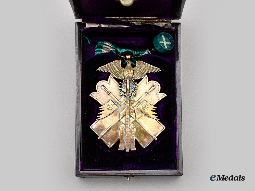 japan,_empire._an_order_of_the_golden_kite,_vii_class,_cased_l22_mnc5428_713_1