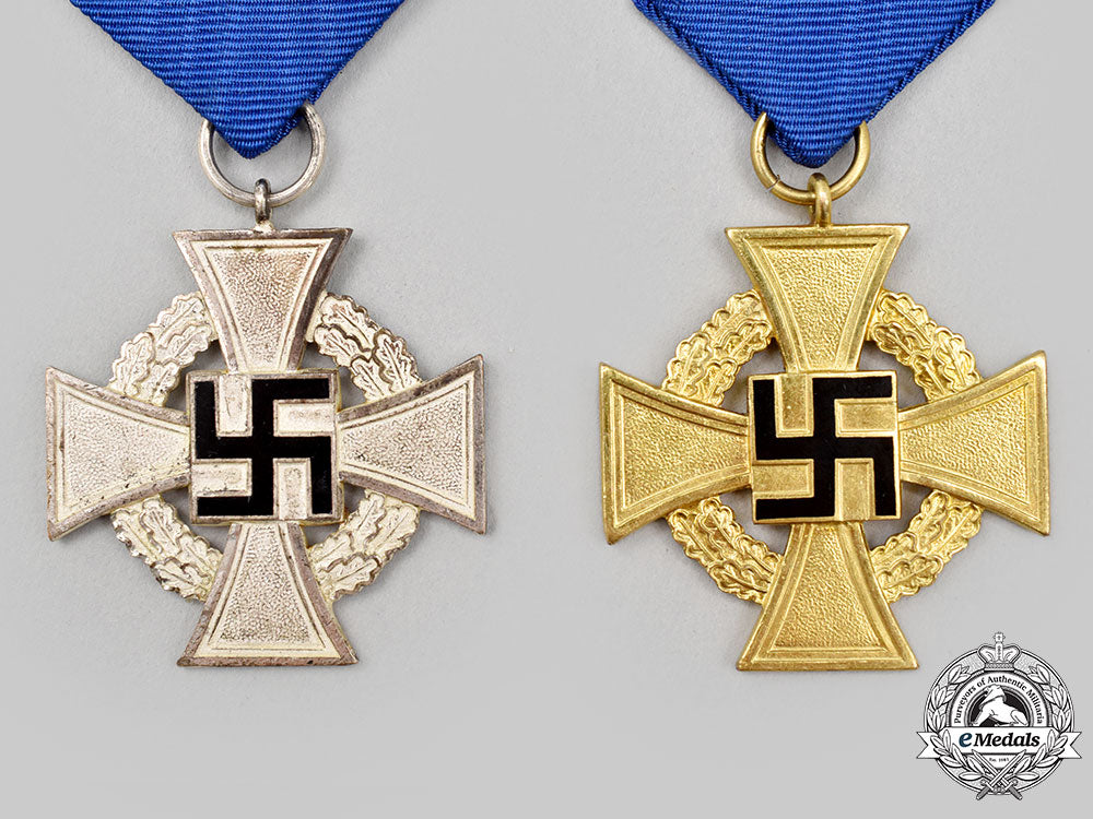 germany,_third_reich._a_pair_of_civil_service_long_service_decorations_l22_mnc5436_682