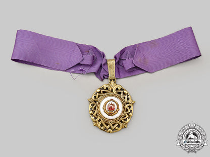 yugoslavia,_federal_socialist_republic._an_order_of_the_yugoslav_star_with_gold_wreath,_ii_class,_c.1955_l22_mnc5452_021