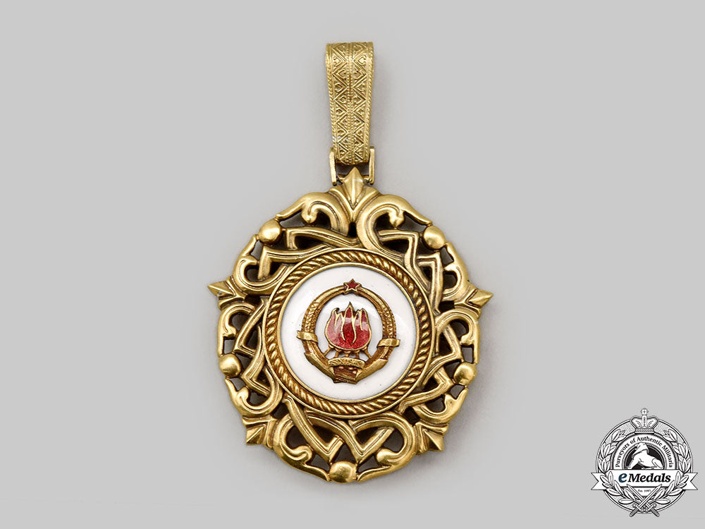 yugoslavia,_federal_socialist_republic._an_order_of_the_yugoslav_star_with_gold_wreath,_ii_class,_c.1955_l22_mnc5457_024
