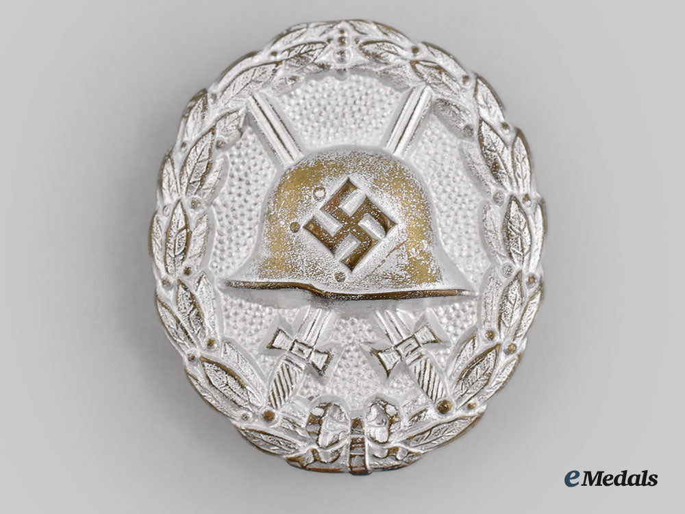 germany,_wehrmacht._a_silver_grade_wound_badge,_first_pattern_l22_mnc5488_884