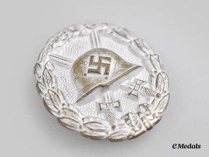 germany,_wehrmacht._a_silver_grade_wound_badge,_first_pattern_l22_mnc5489_885