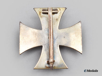 germany,_imperial._a1914_iron_cross_i_class,_with_case,_by_carl_dillenius_l22_mnc5523_982