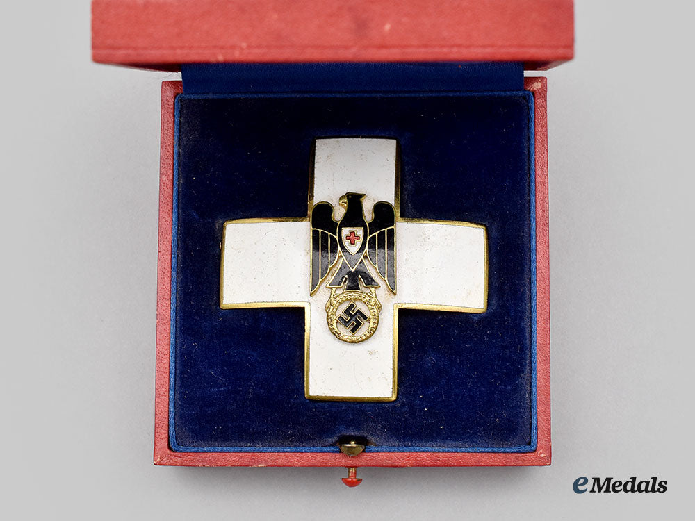 germany,_drk._a_merit_cross_of_the_german_red_cross,_type_iii,_with_case_l22_mnc5531_985