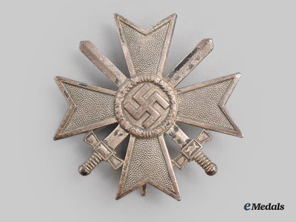 germany,_wehrmacht._a_war_merit_cross_i_class_with_swords_and_case,_by_wilhelm_deumer_l22_mnc5533_917