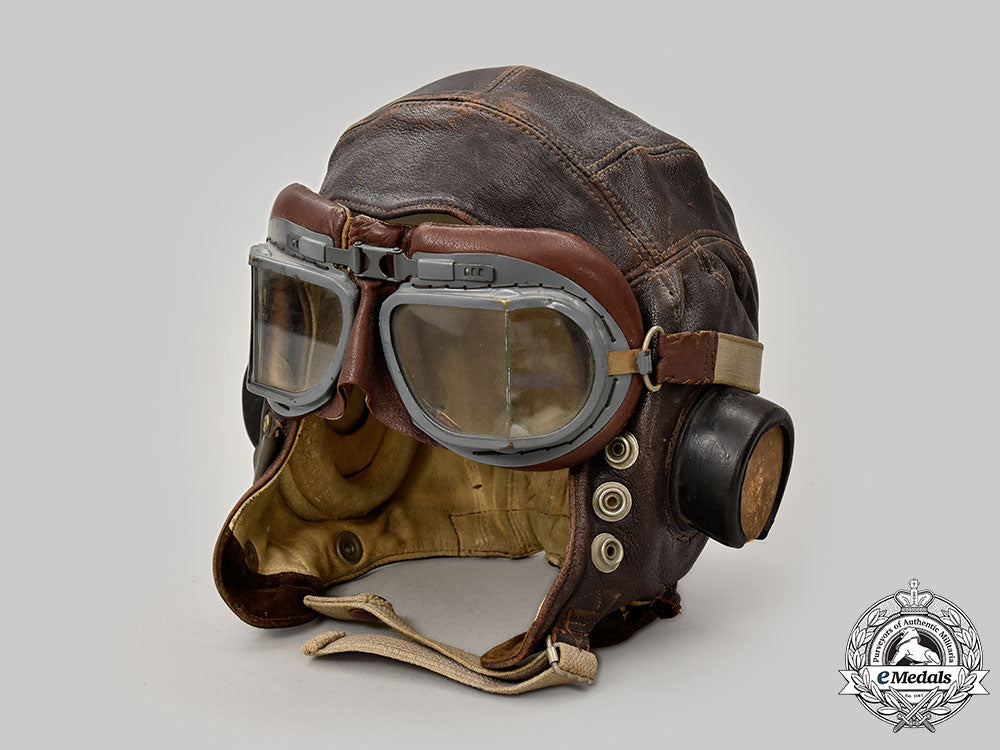 united_kingdom._a_royal_air_force_flight_helmet_l22_mnc5552_670