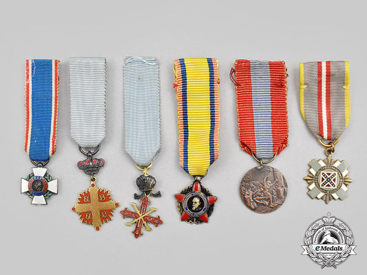 international._lot_of_six_miniature_awards_l22_mnc5559_922