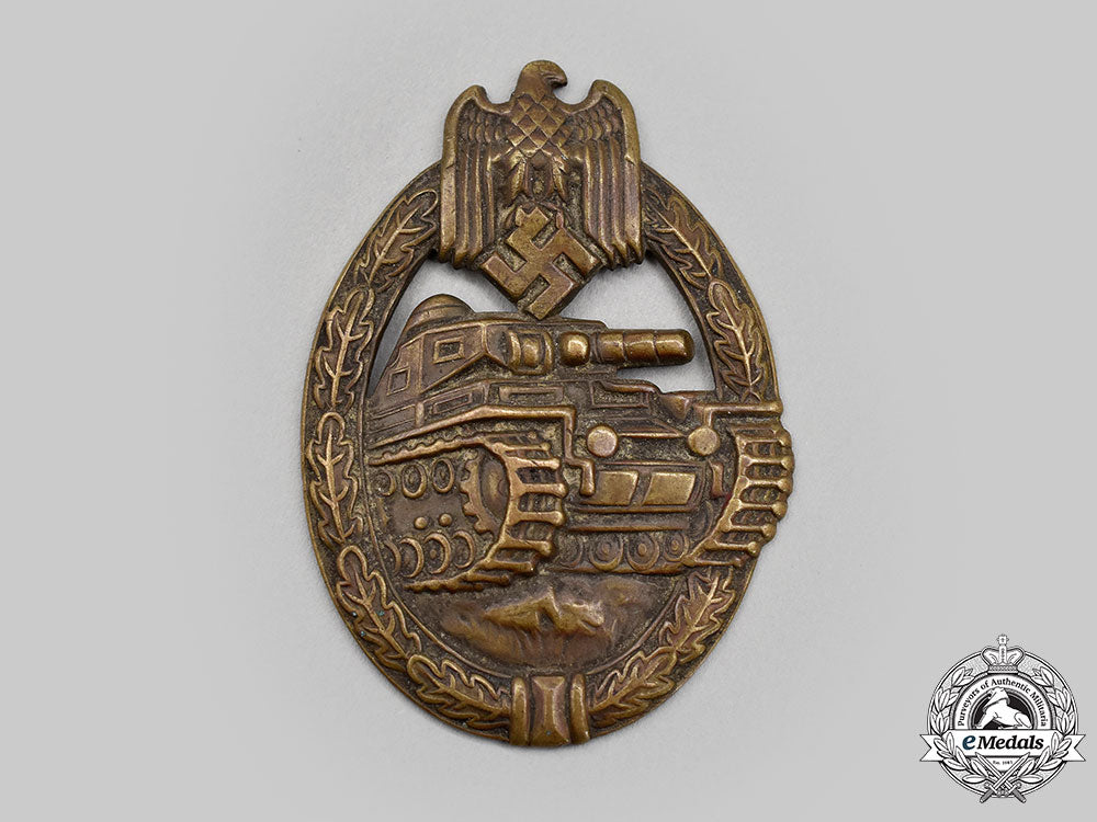 germany,_wehrmacht._a_panzer_assault_badge,_bronze_grade_l22_mnc5596_749