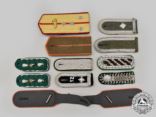 international._a_mixed_lot_of_shoulder_boards_and_straps_l22_mnc5650_729_1