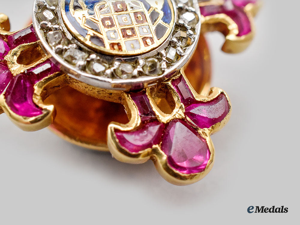 spain,_kingdom._a_civil_order_of_alfonso_x_the_wise,_miniature_star_in_gold_and_diamonds,_c.1935_l22_mnc5667_951