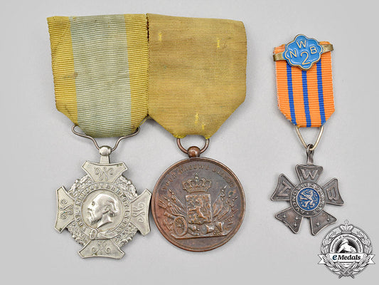 netherlands,_kingdom._three_medals&_awards_l22_mnc5670_636_1_1_1