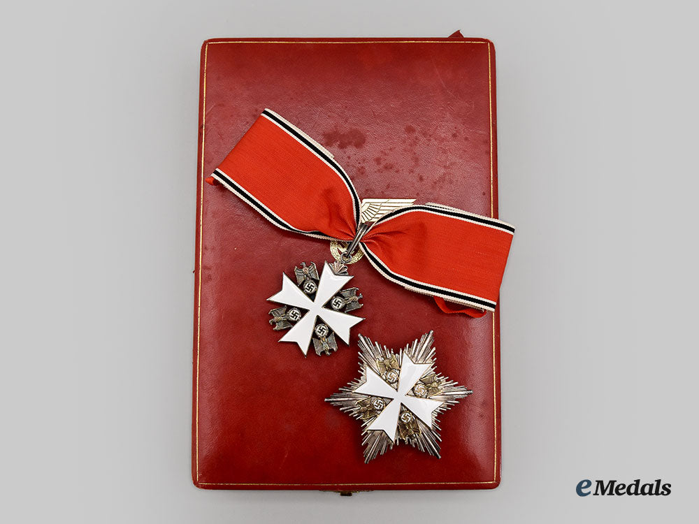 germany,_third_reich._an_order_of_the_german_eagle,_ii_class_cross&_breast_star_with_case,_by_gebrüder_godet_l22_mnc5687_999