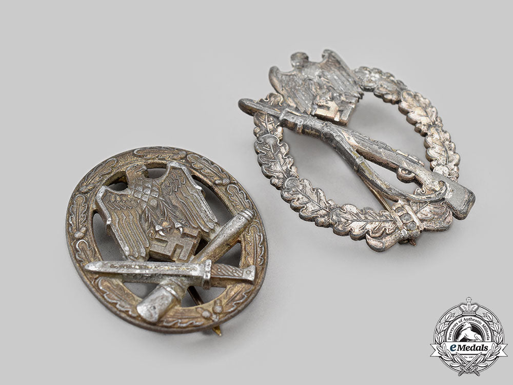 germany,_wehrmacht._a_pair_of_service_badges_l22_mnc5688_744_1