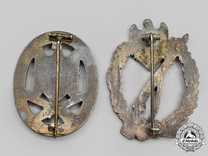 germany,_wehrmacht._a_pair_of_service_badges_l22_mnc5689_743_1