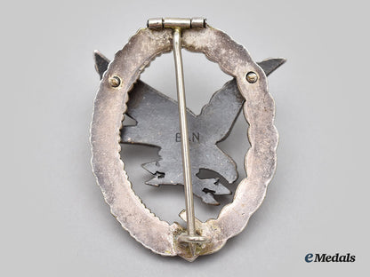 germany,_luftwaffe._a_radio_operator_and_air_gunner_badge,_by_berg&_nolte_l22_mnc5700_911