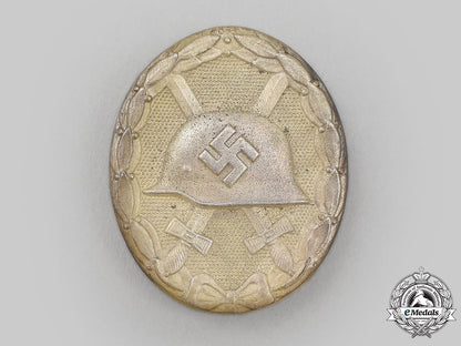 germany,_wehrmacht._a_silver_grade_wound_badge,_by_hermann_wernstein_l22_mnc5747_798