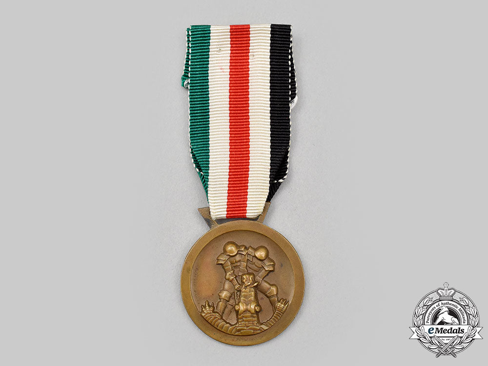 italy,_kingdom._an_italian-_german_african_campaign_medal,_by_lorioli_l22_mnc5771_812_1