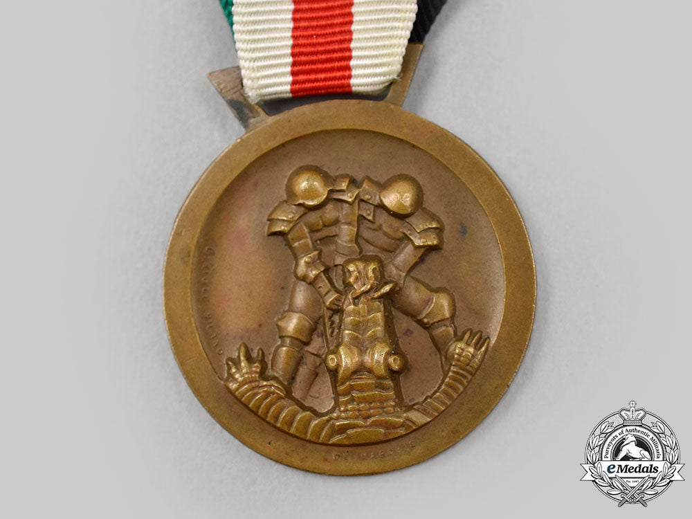 italy,_kingdom._an_italian-_german_african_campaign_medal,_by_lorioli_l22_mnc5772_814_1