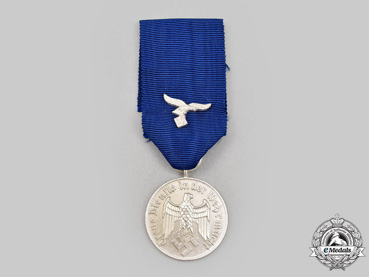 germany,_wehrmacht._a_mint4-_year_long_service_decoration,_luftwaffe_issue_l22_mnc5817_833