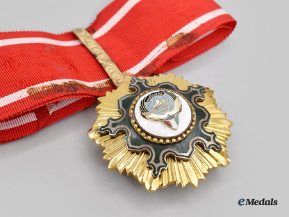 kuwait,_state._an_order_of_kuwait,_iii_class_commander,_c.1980_l22_mnc5868_077_1