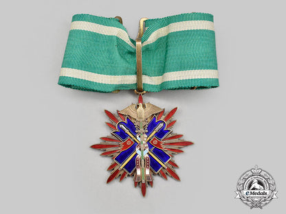 japan,_empire._an_early&_rare_order_of_the_golden_kite,_iii_class,_in_case_and_box,_c.1900_l22_mnc5874_080