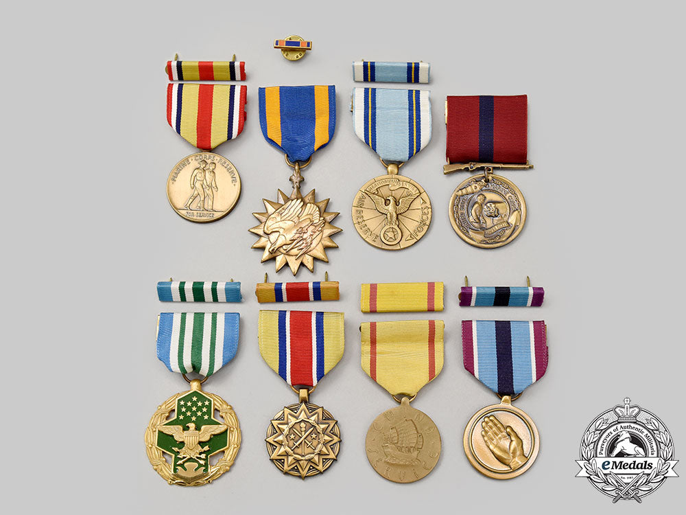 united_states._eight_medals,_boxed_l22_mnc5885_882