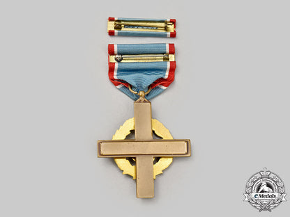 united_states._an_air_force_cross,_boxed_l22_mnc5904_889