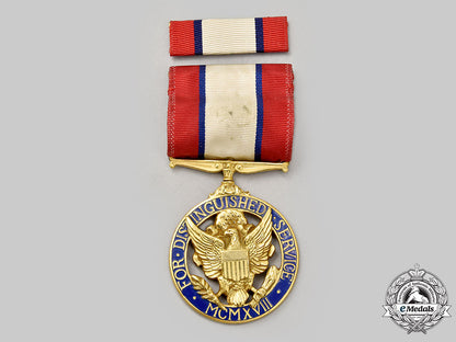 united_states._an_army_distinguished_service_medal,_boxed_l22_mnc5908_892