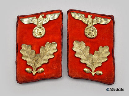 germany,_nsdap._a_set_of_gau-_level_bereichsleiter_collar_tabs_l22_mnc5909_079_1