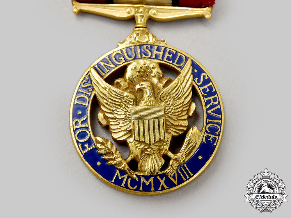 united_states._an_army_distinguished_service_medal,_boxed_l22_mnc5910_894