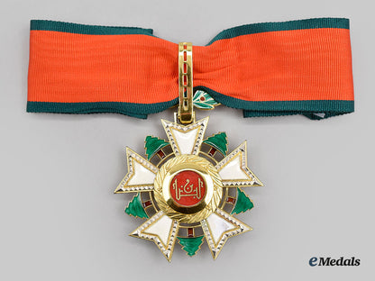 lebanon,_republic._a_national_order_of_the_cedar,_iii_class_commander_with_case_l22_mnc5992_132