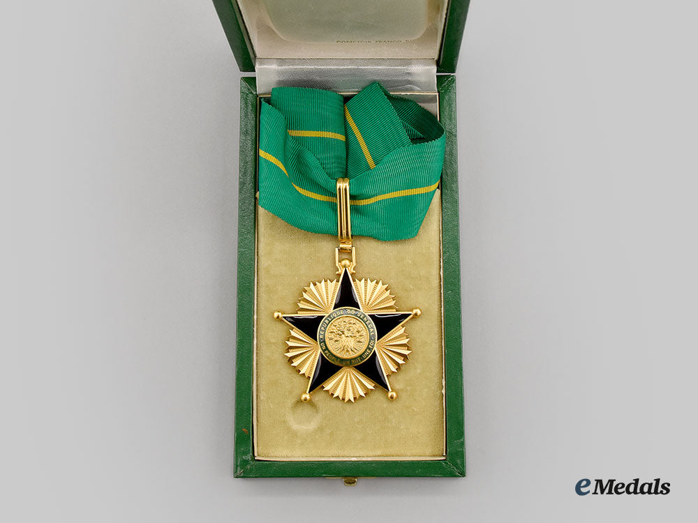 senegal,_republic._a_national_order_of_merit,_iii_class_commander_with_case_l22_mnc6012_141_1